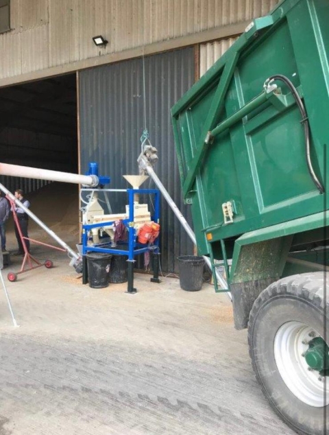 Compact Vibrating Screen Cleaners 4