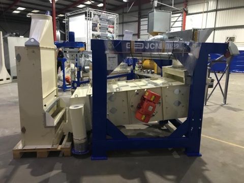 Vibrating Screen Cleaners 3