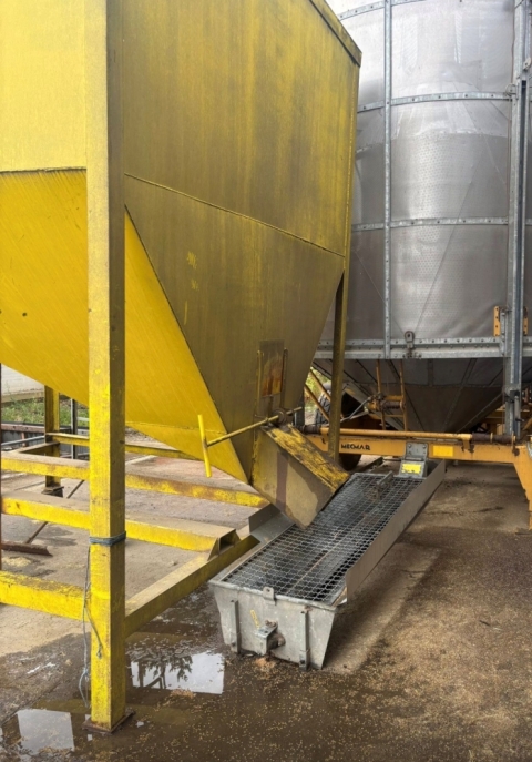 Used Grain Holding Bin  0